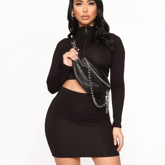 Black skirt set 🖤 - Picture 3 of 5